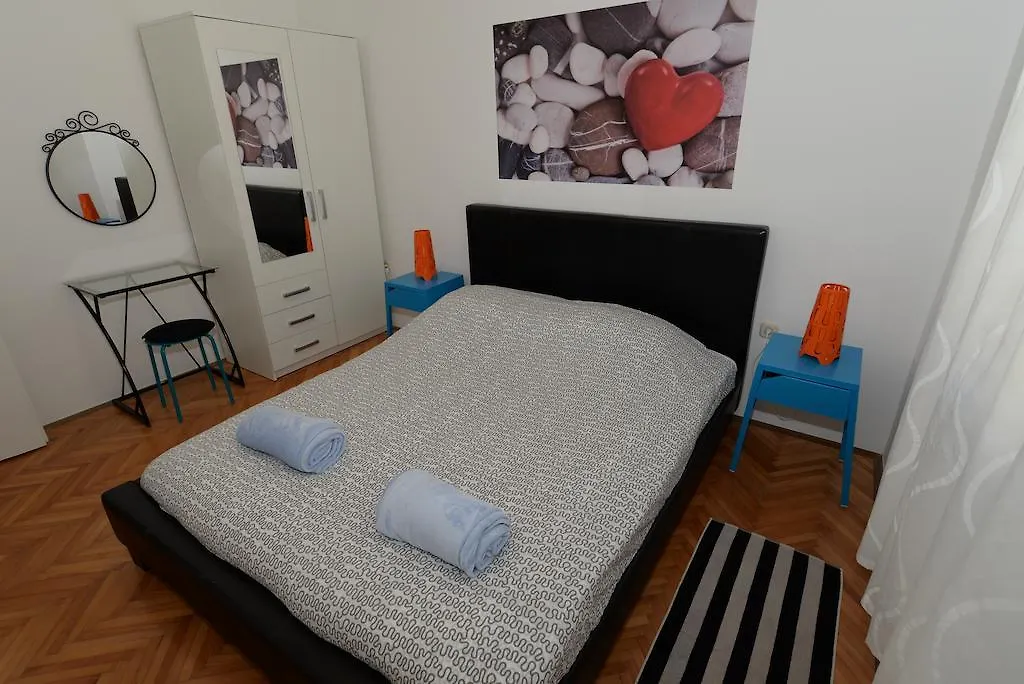 Apartments Fazana